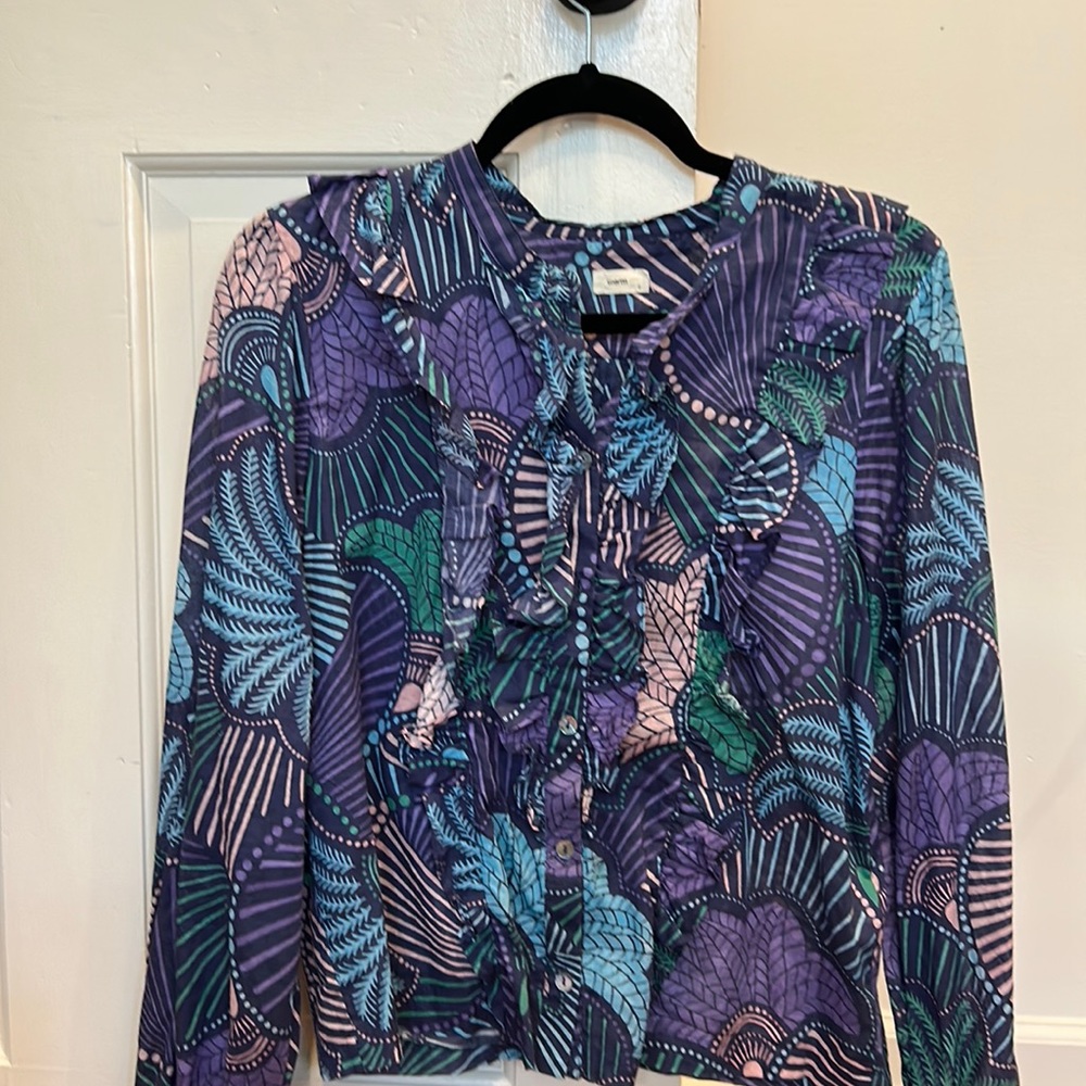 Warm top. Size small